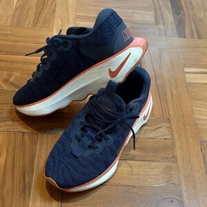 Nike Men's Dark Blue and Orange Sneakers Sz 10 like new